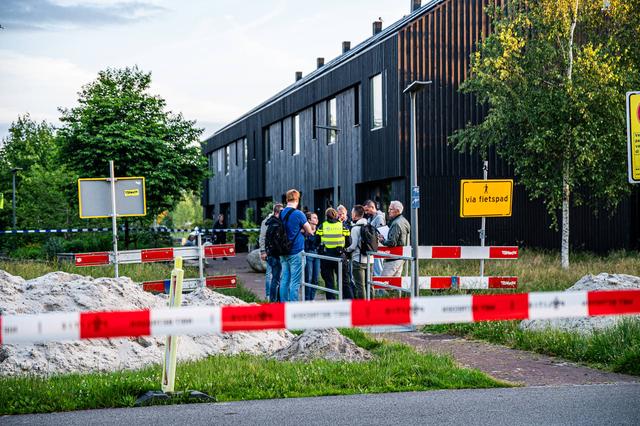 Politieonderzoek bij de woning in Meerstad