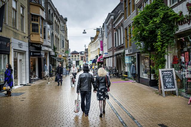 Groningen: de bruizende metropool die als een klein dorp vasthoudt aan de zondagochtendrust