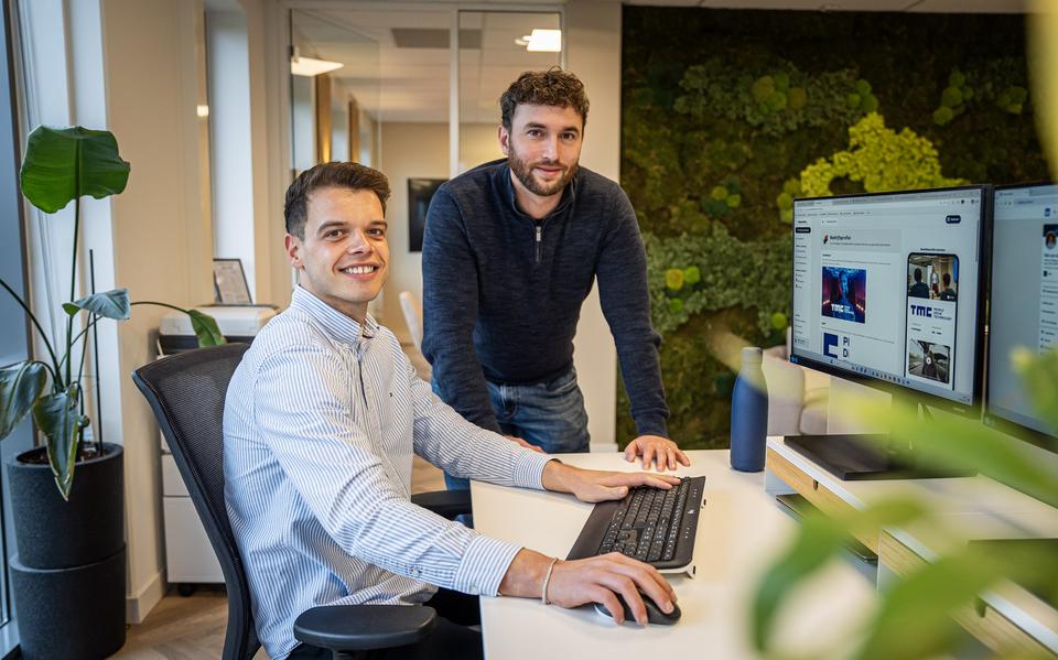 Swipe. Match. Work. Dankzij Swipe4Work kwamen Rob van den Putte (rechts) en Tom Banga (links) met elkaar in contact.