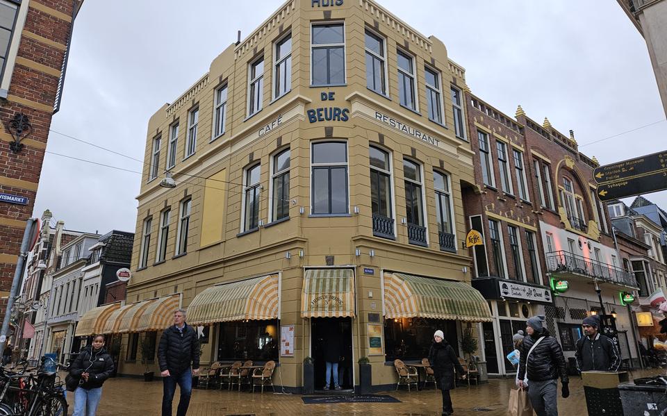 Huis de Beurs op de Vismarkt. 