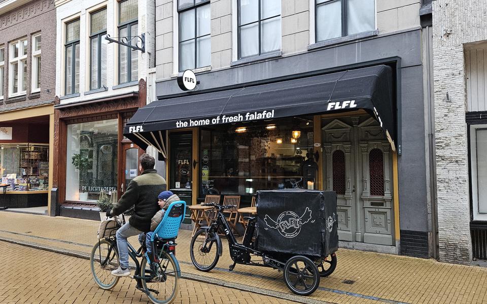 Bij FLFL haal je voor minder dan 10 euro een hoofdgerecht.